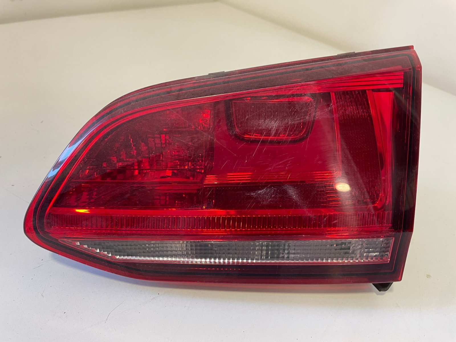kombi jobb hátsó belső lámpa 5G9 945 094